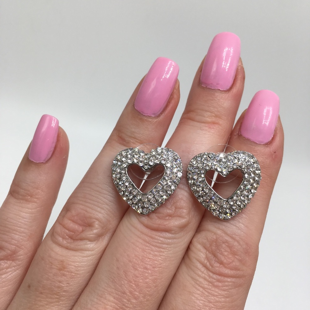 Free Gift with any $30 purchase - Picture 5 of 5